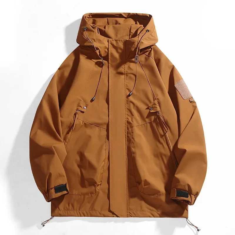 New Spring Autumn Outdoor Hiking Clothes Mens Loose-fit Trendy Jacket Womens Hooded Windproof Youth Trendy Brand WorkwearT250311