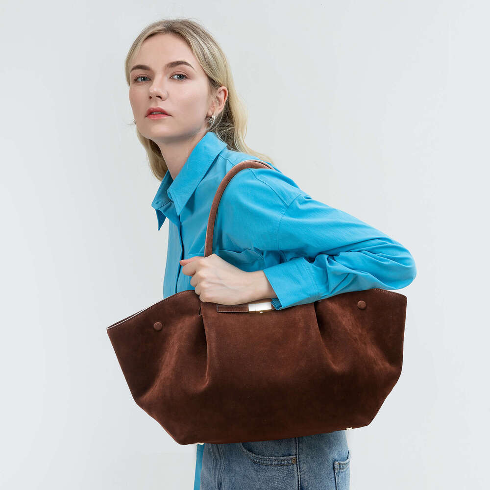 Women's Bags Handbag Tote Autumn And Winter New Item, Frosted Wing Large Capacity, High-End Feeling, Shoulder Bag, Work Commuting Handbag, Women&