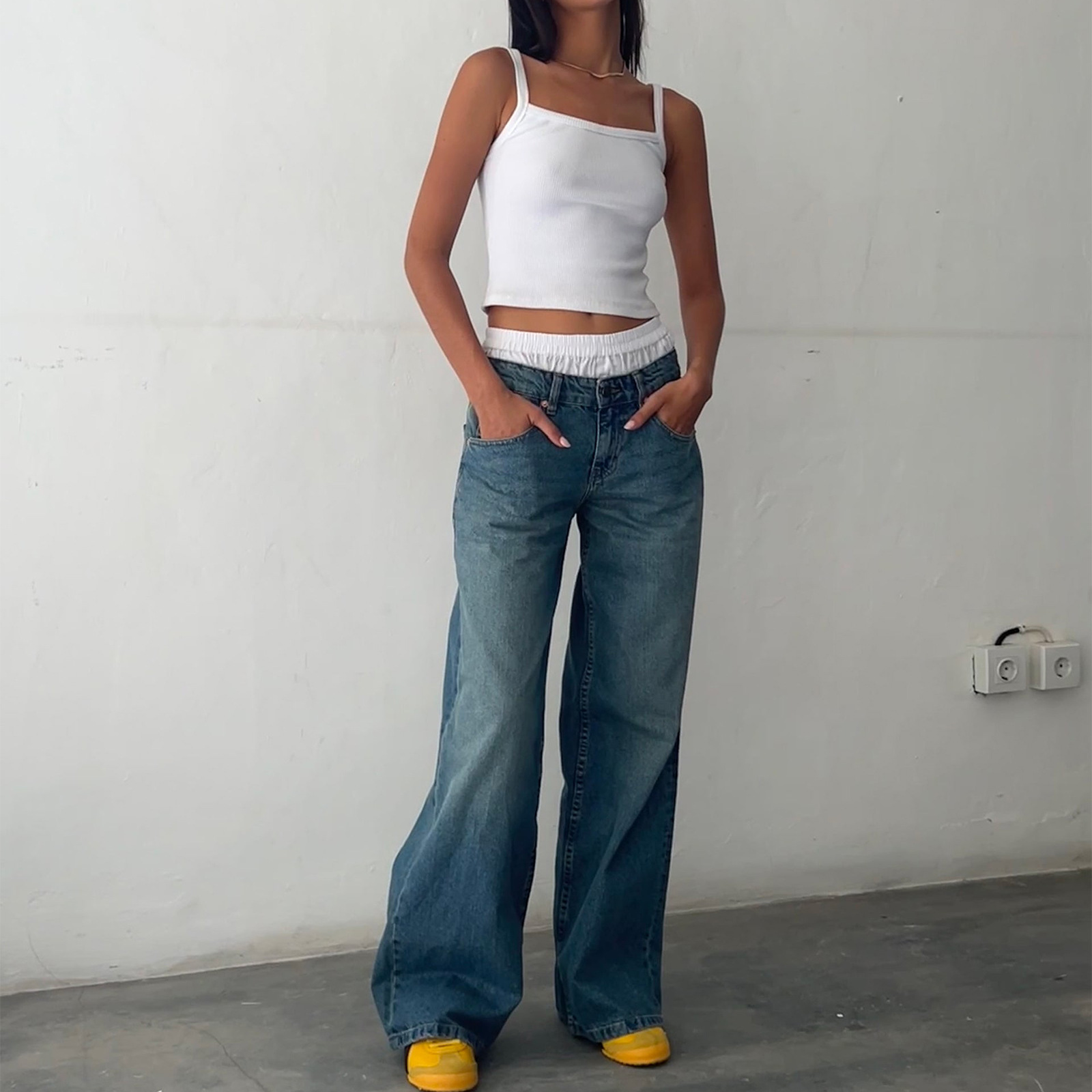 Women's Jeans Fashion jeans Women's straight leg mother pants White loose low waist pocket jeans dress cotton classic women's denim pan