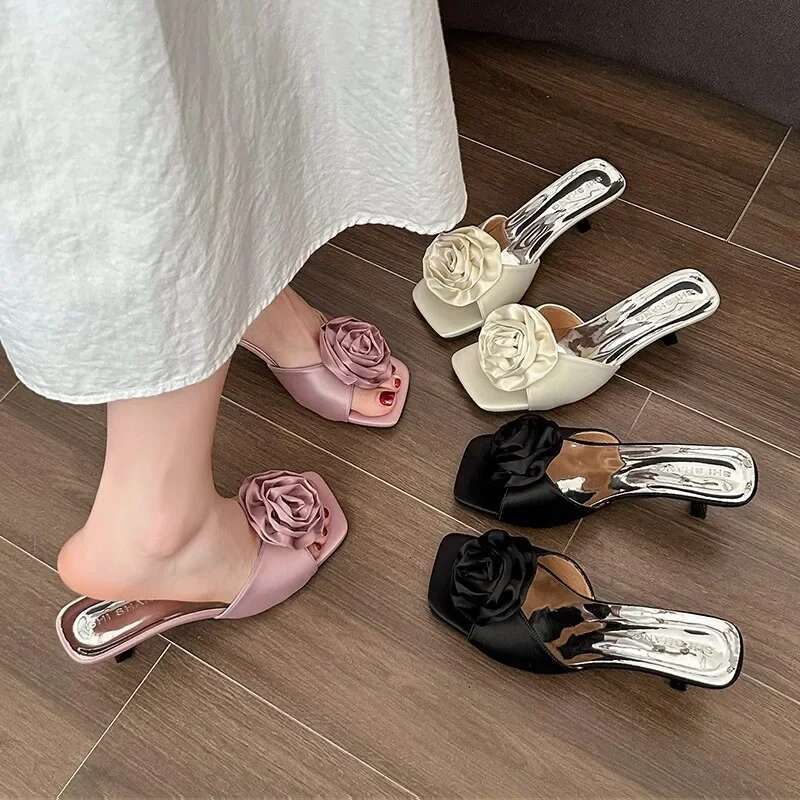 Sandals 2025 Women's Rhie wer Decor Low Elegant Point Toe Dress Pumps Fashion Ankle Strap Heels Slippers