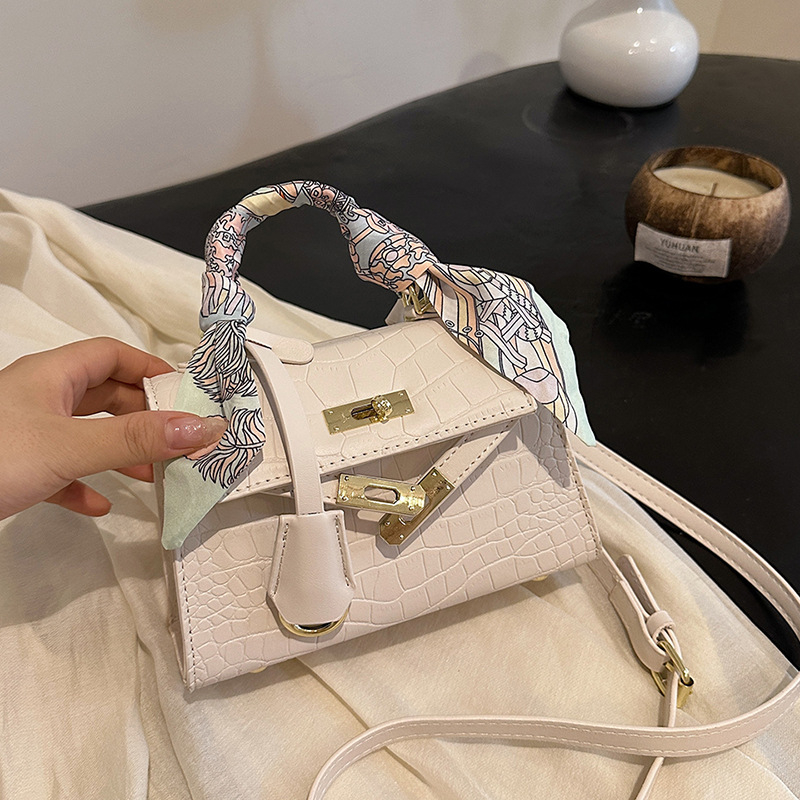 designer shipping 3 free Shoulder Bags for woman Casual Fashion flap Ribbons cross bag