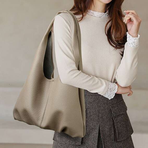 Women's Bags Single tote new simple soft leather single shoulder fashionable commuting large capacity mother and child bag for women