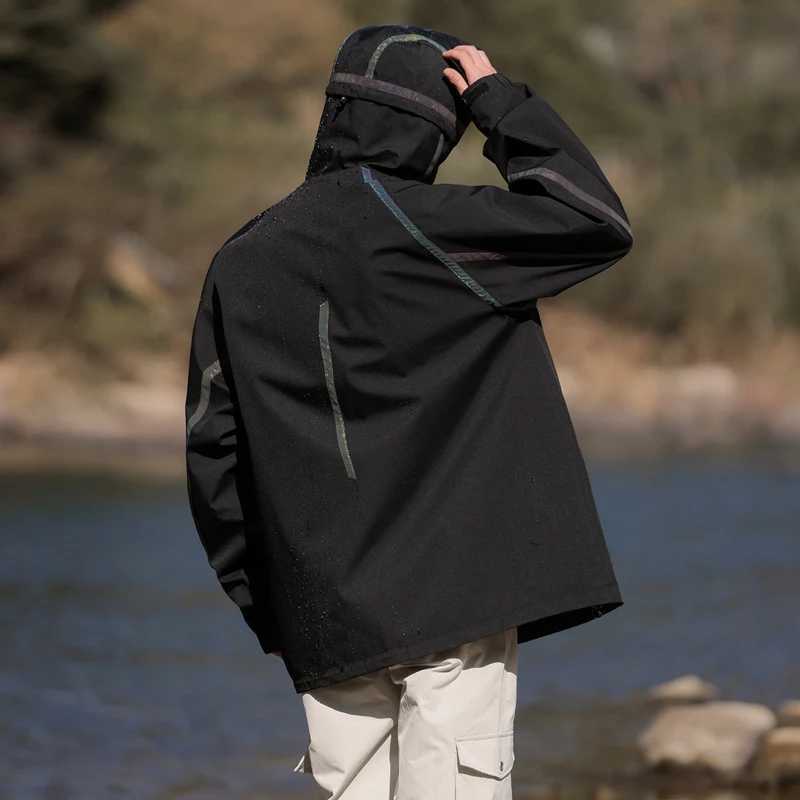 CHRLCK Mens Waterproof Hiking Jacket Laser Reflective Windbreaker Women Camping Trekking Fishing Jackets Windproof CoatsT250311