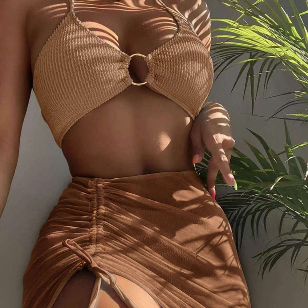 Bikini European and American split women's solid color sexy swimsuit three piece set hanging neck three-point bikini 2025 new casual versatile fa