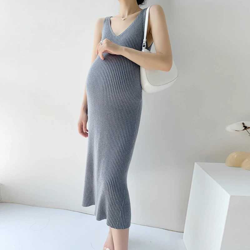 Maternity Core Yarn Knitted Dress Summer Maternity Dress Sleeveless V-neck Pregnant Woman Dress Fashion Backless Woman SundressT250311