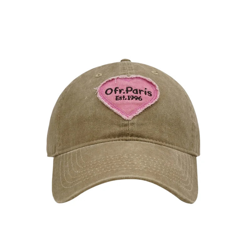 Spring and Summer Retro Baseball Hat Minimalist Sunshade Womens Fashion Patch Love Soft Top 250311
