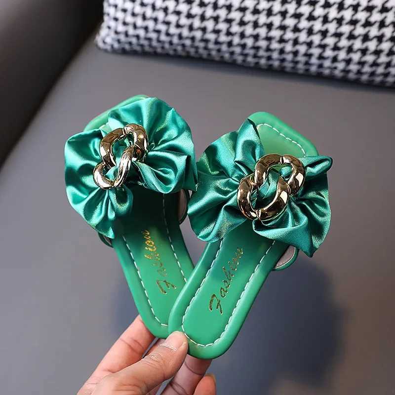 Girls Satin Bow Kids Versatile Slippers 2024 Summer New Green Simple Korean Kids Fashion Flat-bottomed Flip-flops Beach ShoesT250311