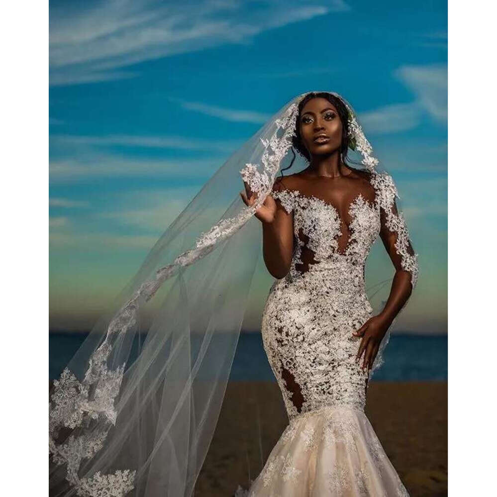 Vintage African Cap Sleeves Mermaid Dresses Sheer Crew Neck Applique Lace Backless Bridal Gowns Plus Size Wedding Dress