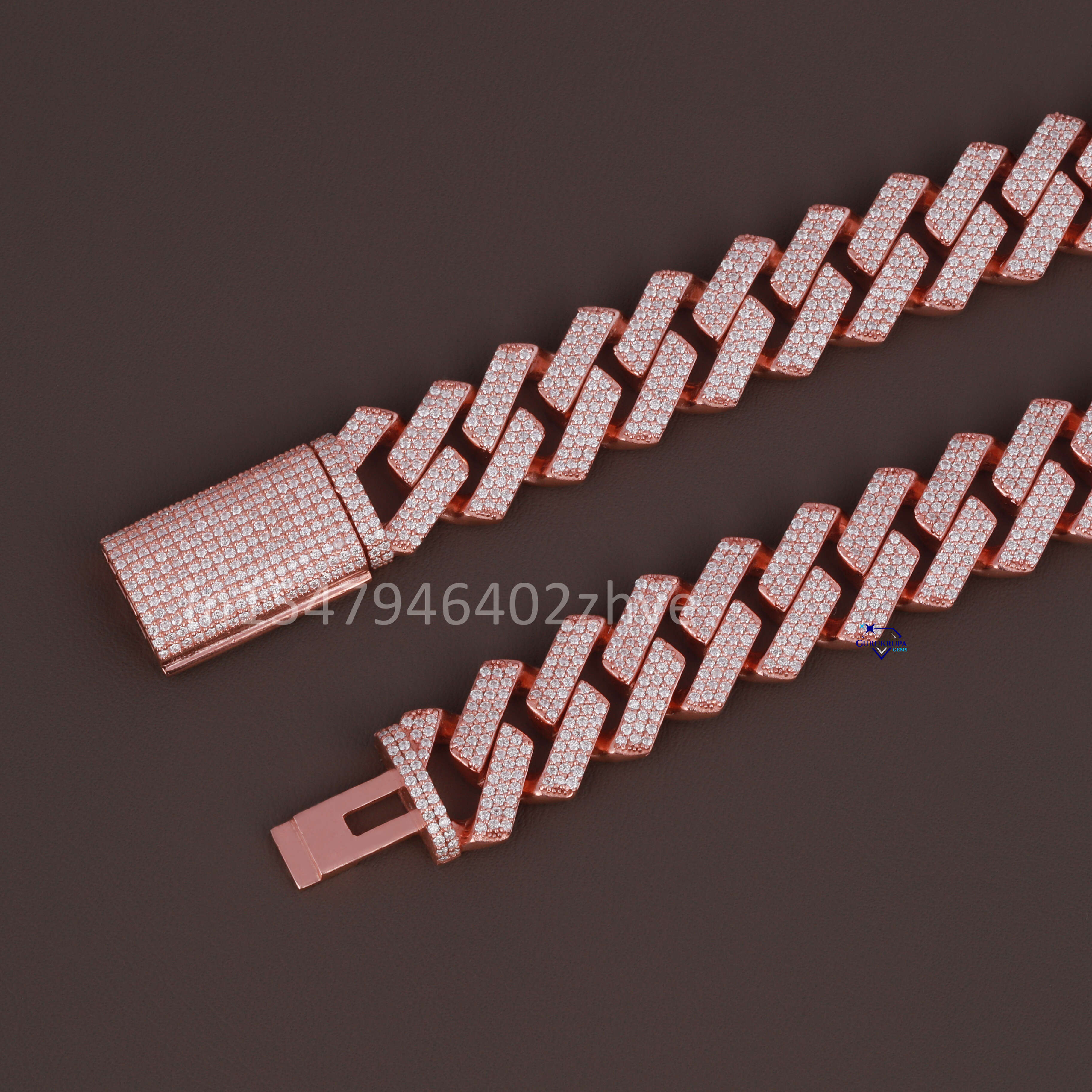 Best-Selg 18 mm Cuban k Chain in Sterg Sier Fully Loaded with Lab-Grown Dias Best Necklaces for Men