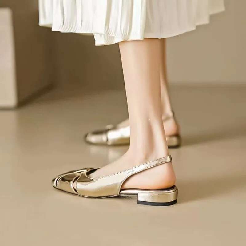 New Gold Summer and Sier Fashionable Hollow Breathable Casual Low Heel Soft Leather Toe Cap Sandals for Women