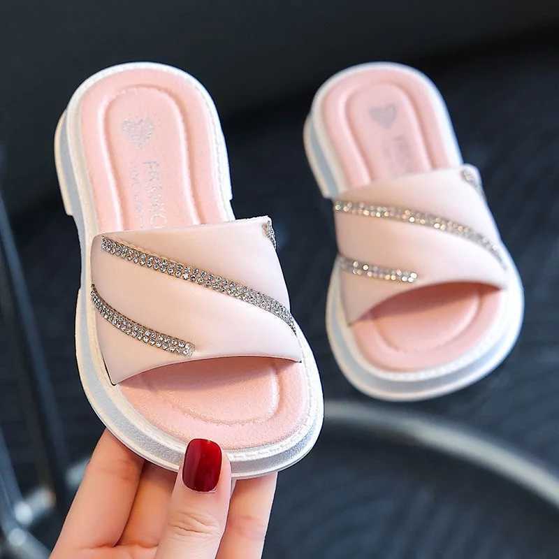Hot girl slippers summer integrated forming flat super soft childrens kindergarten slippersT250311
