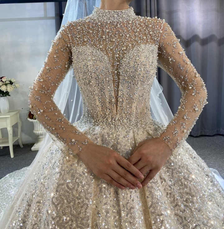 Crystal Wedding Dresses Ball Gown Strapless Lace Appliques Beads Pearls Sequins Plus Size Court Gown Customized Special Occasion Vestidos De Novia
