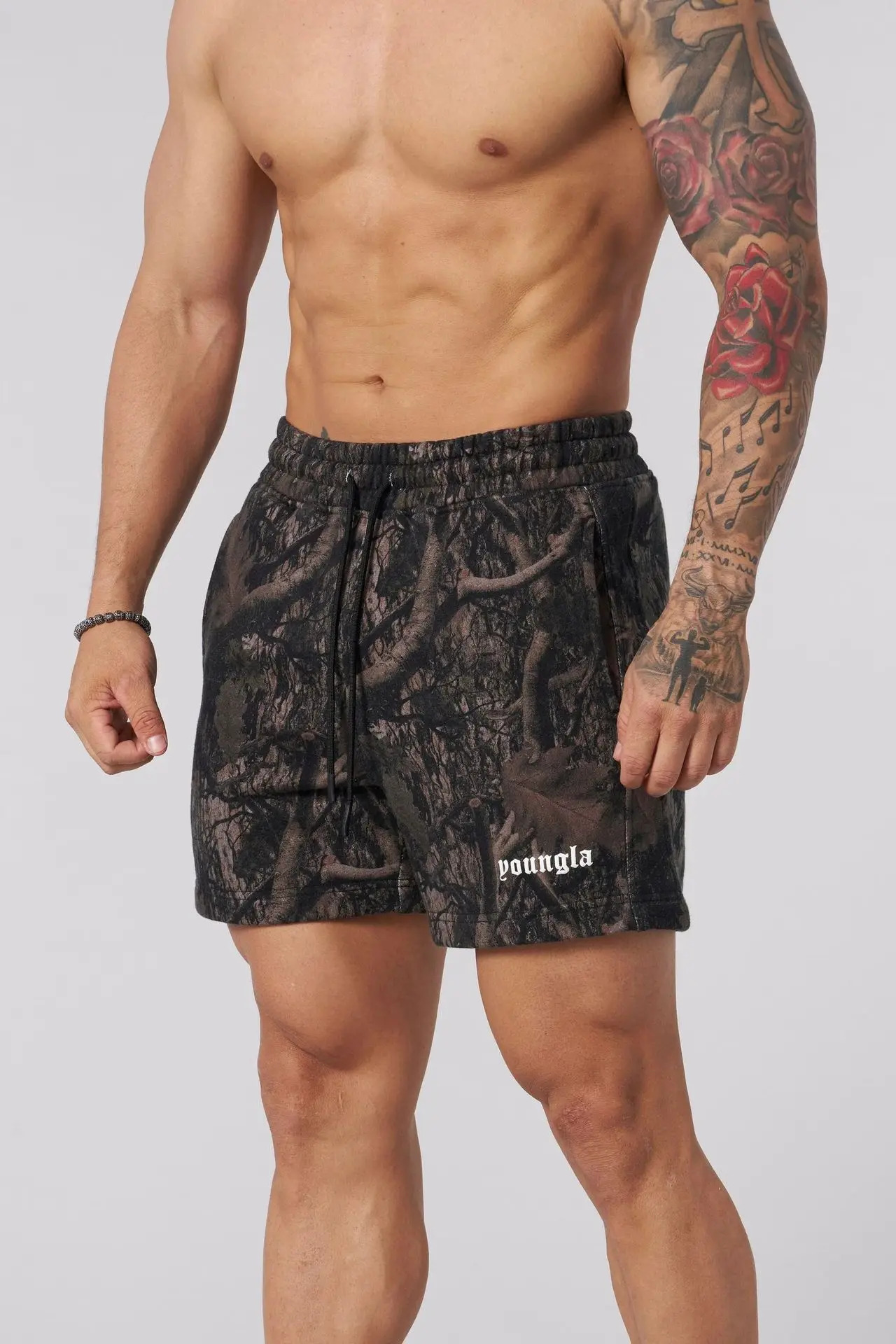 American Withered Leaf Style Shorts Mens Casual Camouflage Summer Retro Letters Stretch Loose Gym Sweatpants Beach Pants 250310