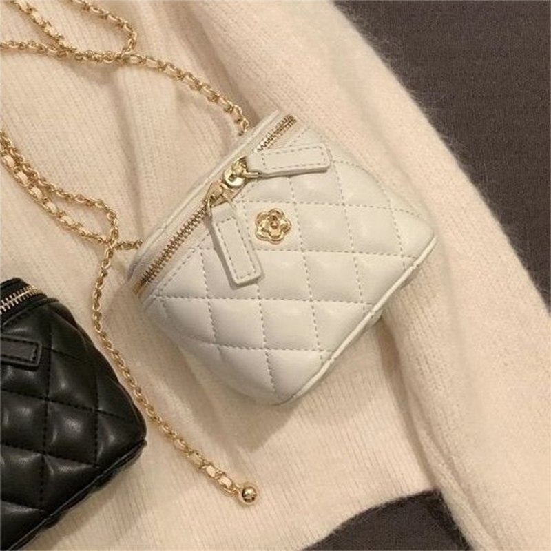free shipping designer Shoulder Bags for woman Casual Fashion Floral flap pocket barrel-shaped cross bag