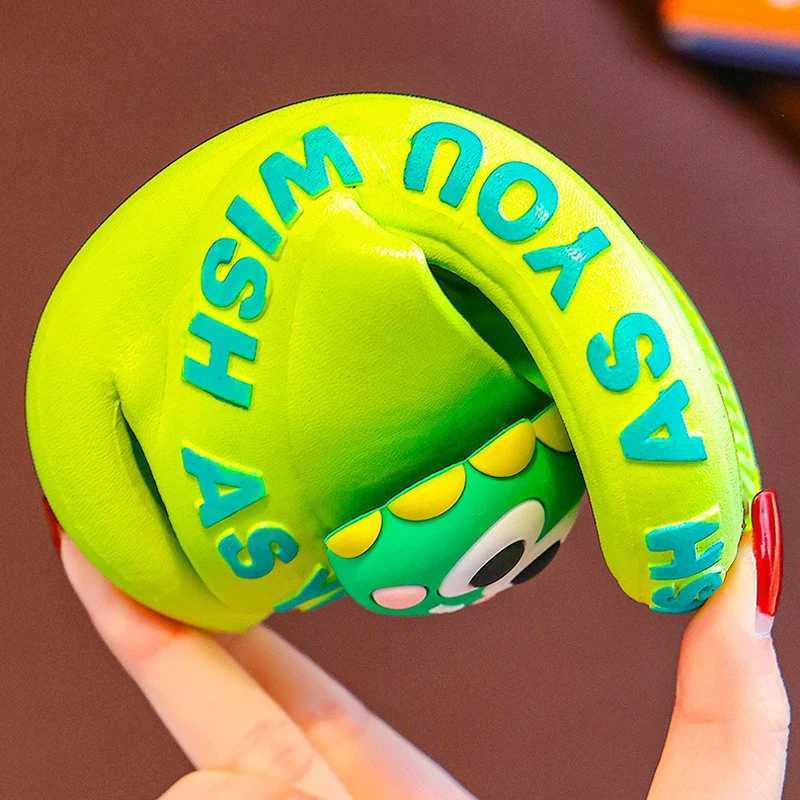 New Kids Shoes Summer sandals and slippers Girl Boys dinosaur Slippers Children Slippers Pantoufle Enfant Baby Shoes HausschuheT250311