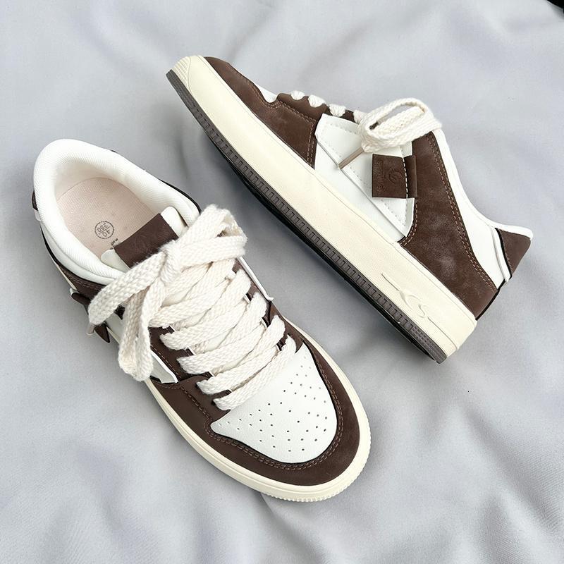 2025 Designer Men's Sports Shoes Fashionable Height Increasing White Shoes Boys' Korean Multifunctional Board Shoes Thick Soled Trendy Shoes