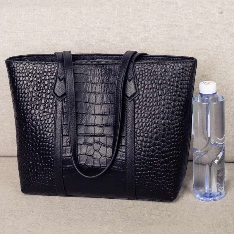 Cowhide Genuine Leather Shoulder Bag For Women Retro Large Capacity Commuting Bags Female Designer Handbag For Ladies New