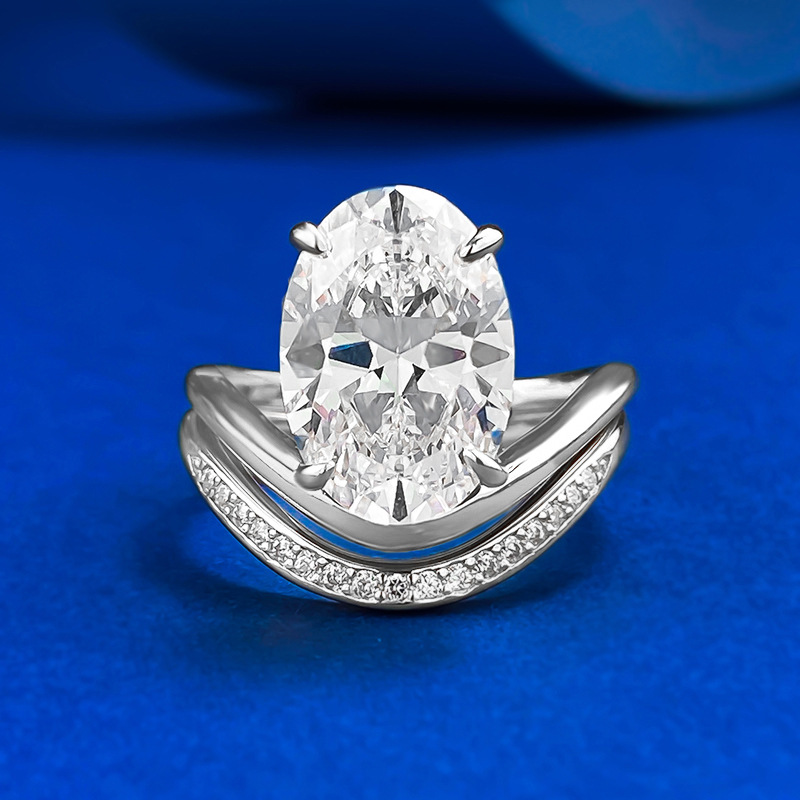 Choucong 2025 Sparkling Luxury Jewelry Real 100% 925 Sterling Silver Dove Egg Large Oval Cut White Moissanite Diamond Party Eternity Women Couple Ring