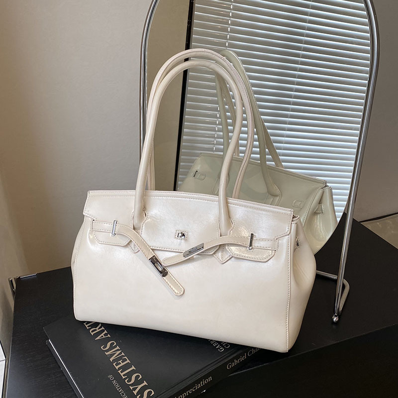 Spring 2025 Fashion Luxury Niche Designer High-end Leather Women s Handbag Simple Style Large Capacity Storage Bag Casual Crossbody Bag Wallet