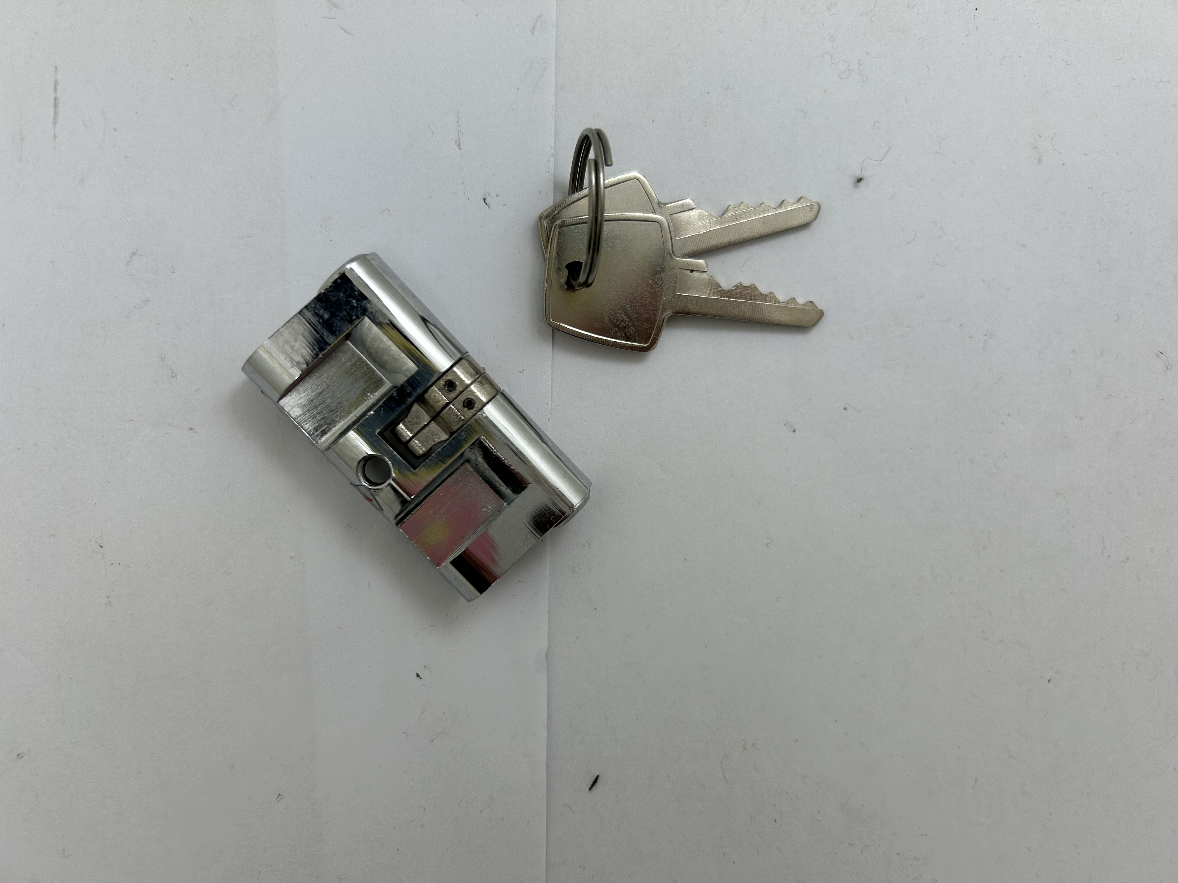 High-Quality Door Lock Cores and Bodies for Safety and Reliability