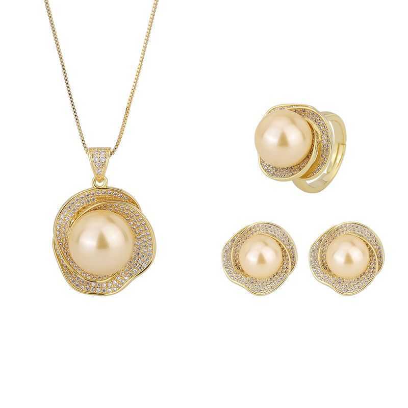 Zhuang Shengsheng 18k Golden Shell Bead Rose Geometric Diamond Set Ring Pendant Earrings Womens Set W250312