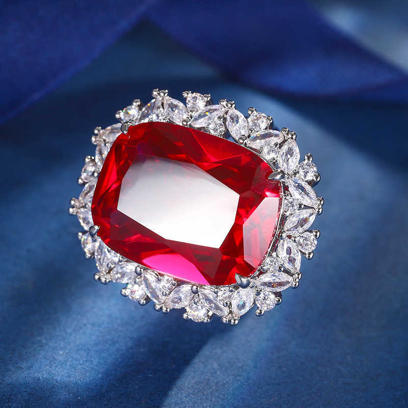 Zhuang Shengsheng copper bottom gold-plated simulation red corundum womens set temperament style full diamond luxury setting 15 * 20-10 * 12 W250312