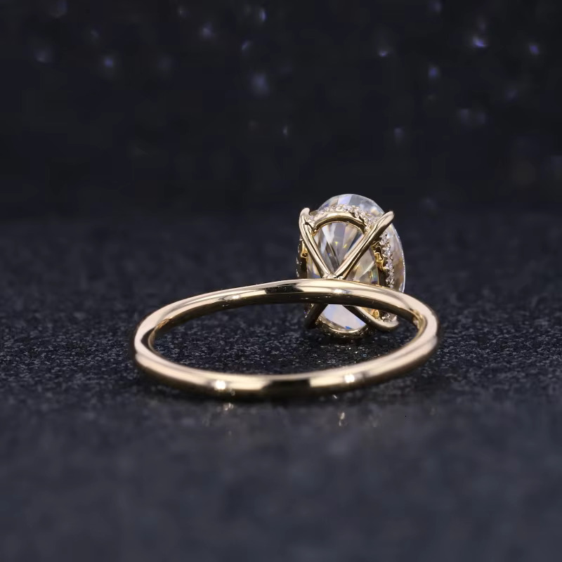 Starsgem Classic Design Oval Crushed Ice Cut 2ct Moissanite Solitarie Prong Setting Moissanite Engagement Ring
