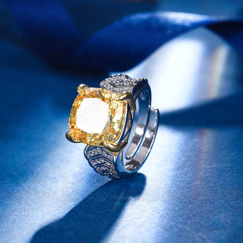 2024 New Zhuangsheng High Carbon Diamond Ice Flower Cut Copper Set with Yellow Diamond Light Luxury Set for Women 12 * 12 * 10 * 10 W250312