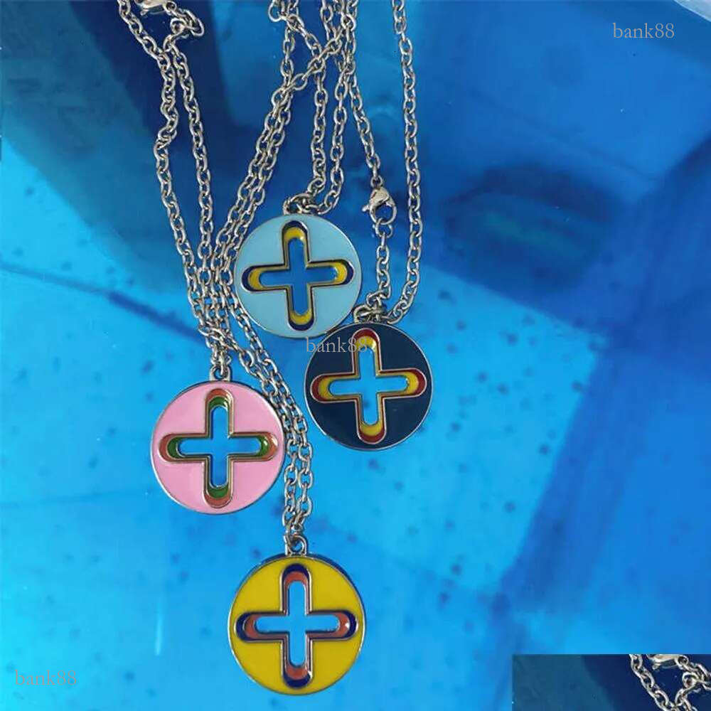 Pendant Necklaces Homer Frank Ocean Lucky Clover Bevel Cut Enamel Gradient Drop Glaze Necklace Gift Delivery Jewelry Pendants O