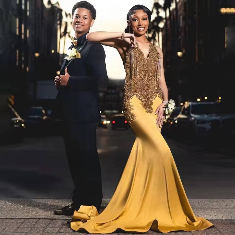 Customized Gold Mermaid Prom Dresses Sleeveless Open Back Draped Pleat Girls Evening Party Gowns Court Train robes de soiree