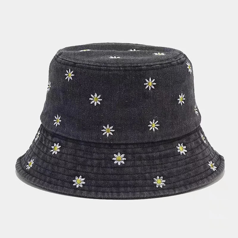 Little Daisy Embroidered Fisherman Hat for Women in Spring and Summer Fashion Edition Sunshade Sunscreen Show Small Face 250304