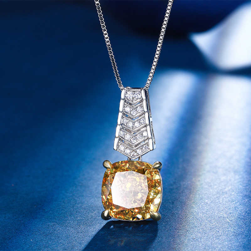 2024 New Zhuangsheng High Carbon Diamond Ice Flower Cut Copper Set with Yellow Diamond Light Luxury Set for Women 12 * 12 * 10 * 10 W250312