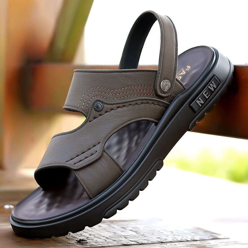 Men's Sandals 2024 New Summer Anti slip and Wear resistant Outerwear Slippers Outdoor Casual Dad Middle aged Beach Shoes