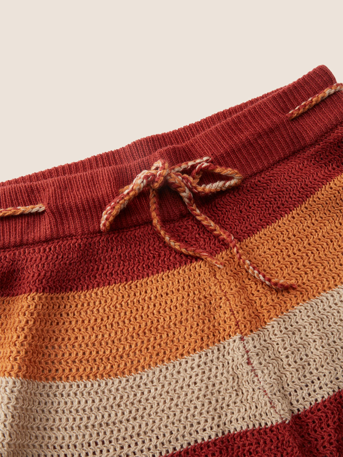 Mens Color-Block Woolen Yoga Shorts Fashion Knitting Summer Male Short Pants Casual Skinny Drawstring Fitness Knitwear Pants 250310