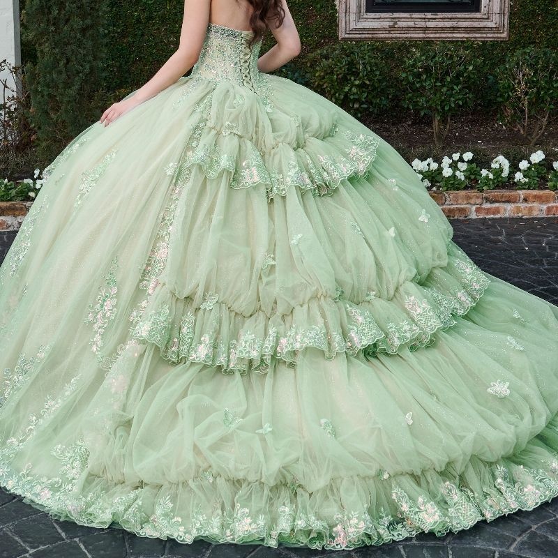 Sage Green Ball Gown Quinceanera Dresses Off The Shoulder Sequined Appliques Lace Beading Tiered Tull Tassel Vestidos De 15 Anos Sweet 16 Dress