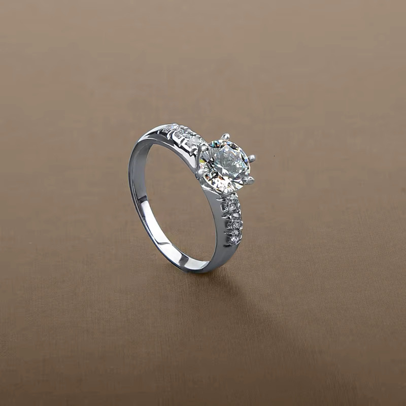 18K Moissanite Diamond Ring Wedding Ring Anniversary Engagement Ring Silver Plated Fashion Womens Sterling Silver Round GRA