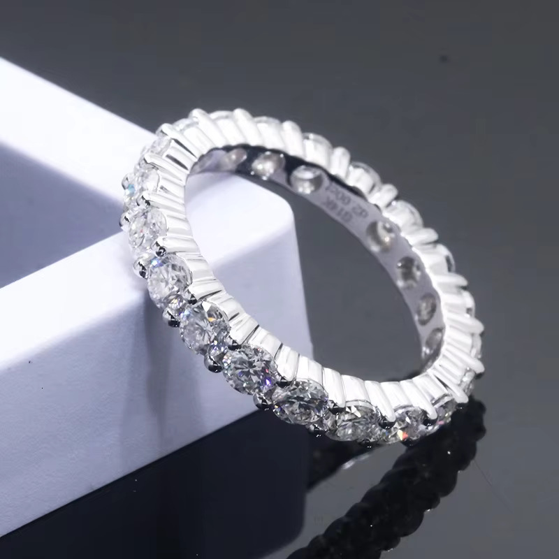 Elegant Moissanite Engagement Ring White D Round Shape Colorless Moissanite Ring Eternity Band 14K Solid Gold Moissanite Ring