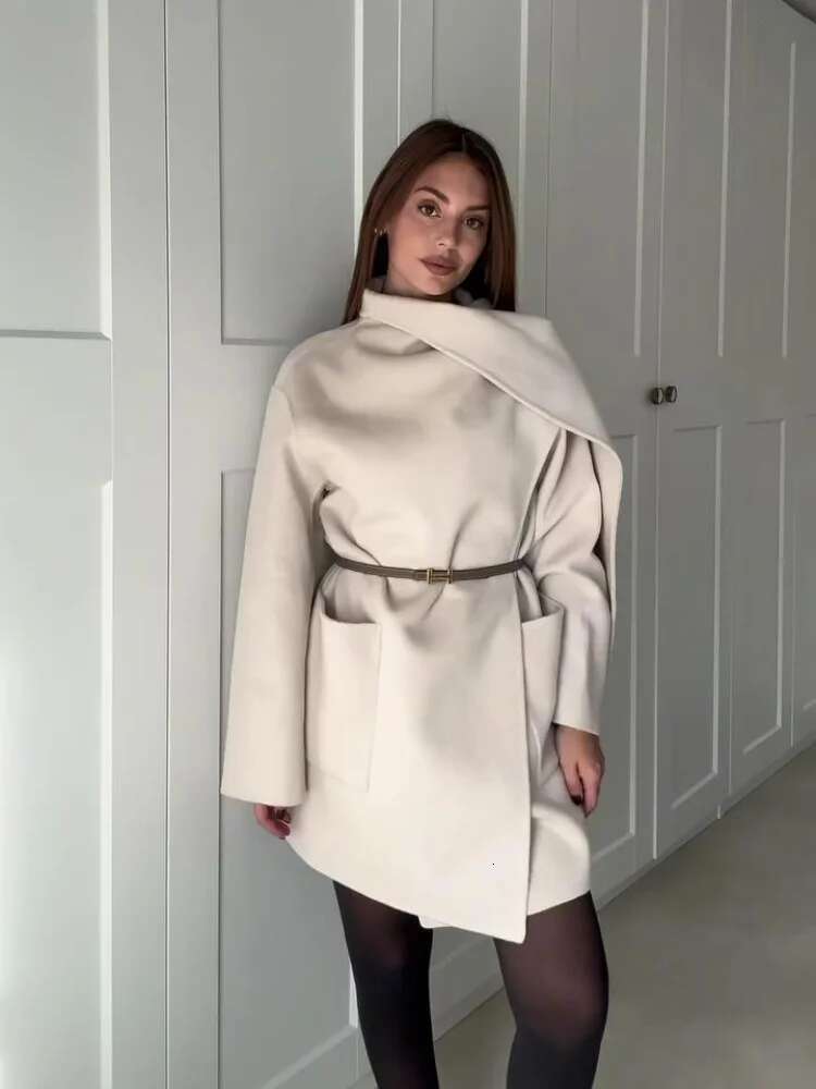 Scarf Collar Chic Woolen Coat Women Classic Loose Long Sleeve Thicken Warm Jacket Female 2024 Winter Pocket Street Outwear Top