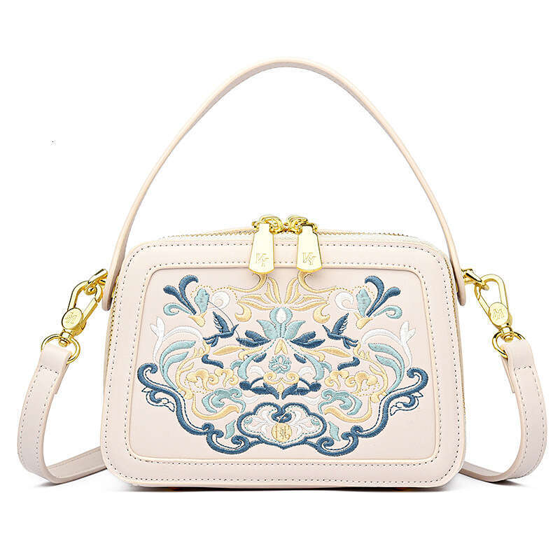 Women's Bags handbag High end design Chinese style embroidery handbag, fashionable and atmospheric crossbody bag, daily commuting shoulder bag