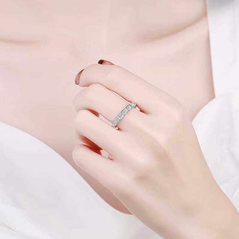 Stunning Princess Cut Moissanite Silver Ring for Women
