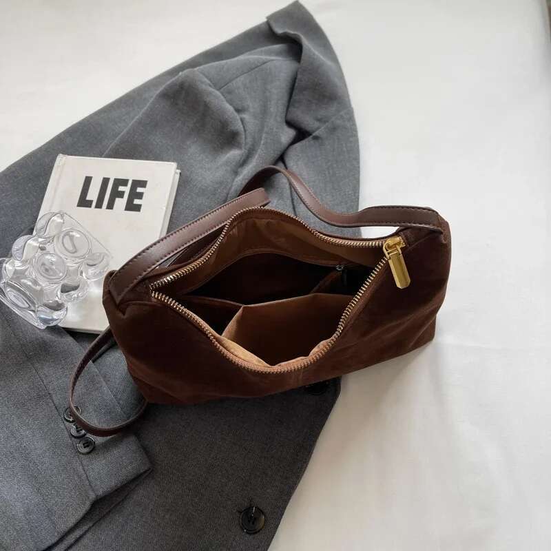LEFTSIDE PU Leather Small Shoulder Bags For Women 2025 Winter Y2K Korean Fashion New Trend Female Crossbody Bag Lady Handbags