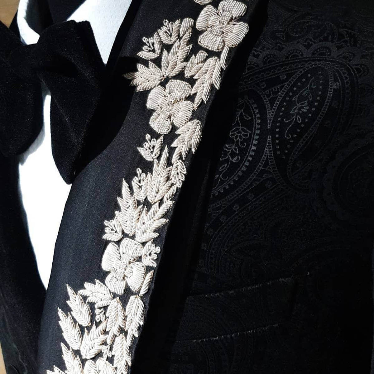 Men Suits Tailor-Made One Piece Suit Tuxedos Elegant Shawl Lapel Jacquard Groom Blazer Double Breasted Only Coat Prom Evening Party Formal Occasion Cu