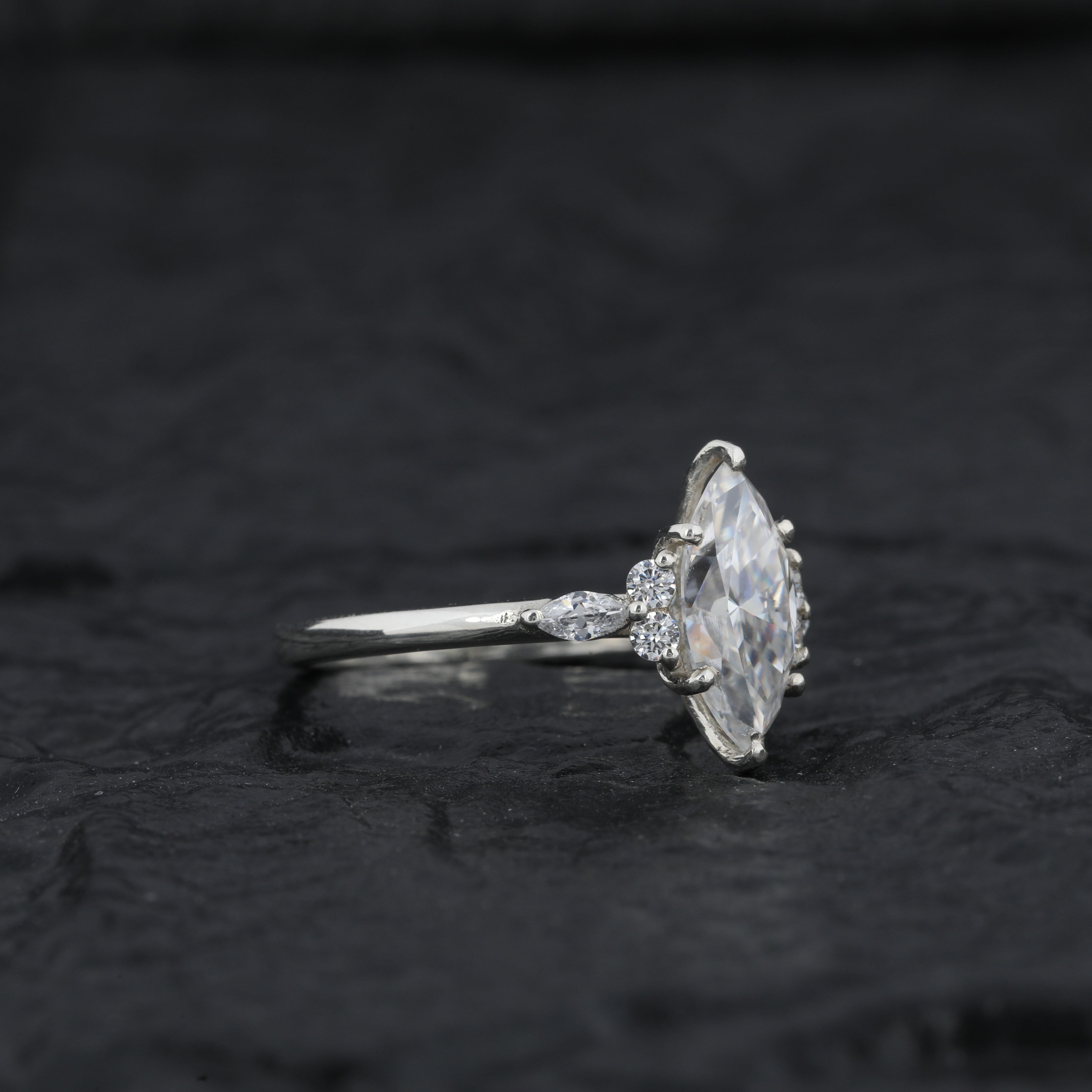 Direct Manufacturer Promise Wedding Moissanite Rings 925 Sterling 10K 14K 18K Silver Moissanite Diamond Ring