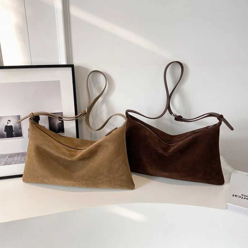Dark Brown Suede Large Capacity Womens Shoulder Bag Stylish Tassel Designer Shopping Bag Strappy Handle Underarm Bag HandbagC250311