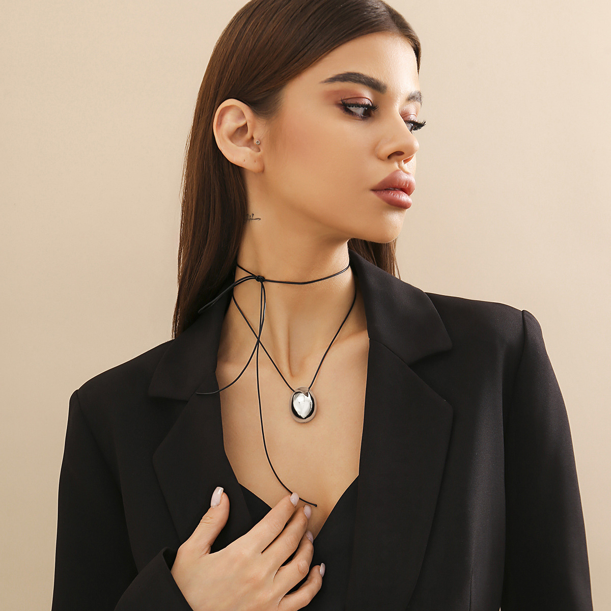 Geometric Design Sense With All The Necklaces Sweet Cool Style Advanced Pull Wax Thread Necklace Jewelry for Women