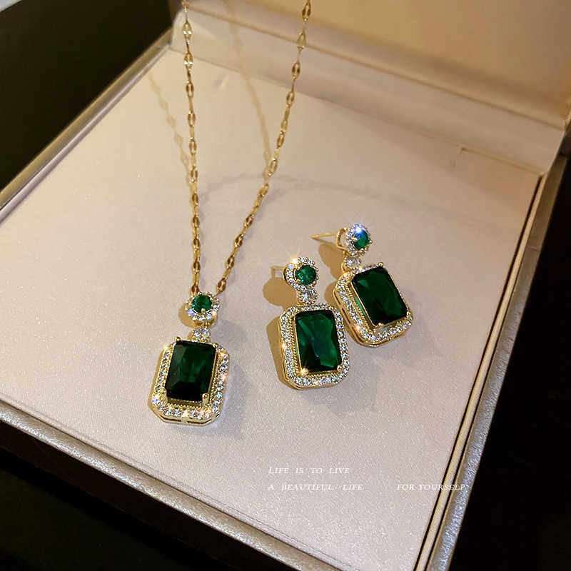 Silver needle zircon emerald artificial crystal earrings necklace set high-end earrings light luxury collarbone chain for women W250312