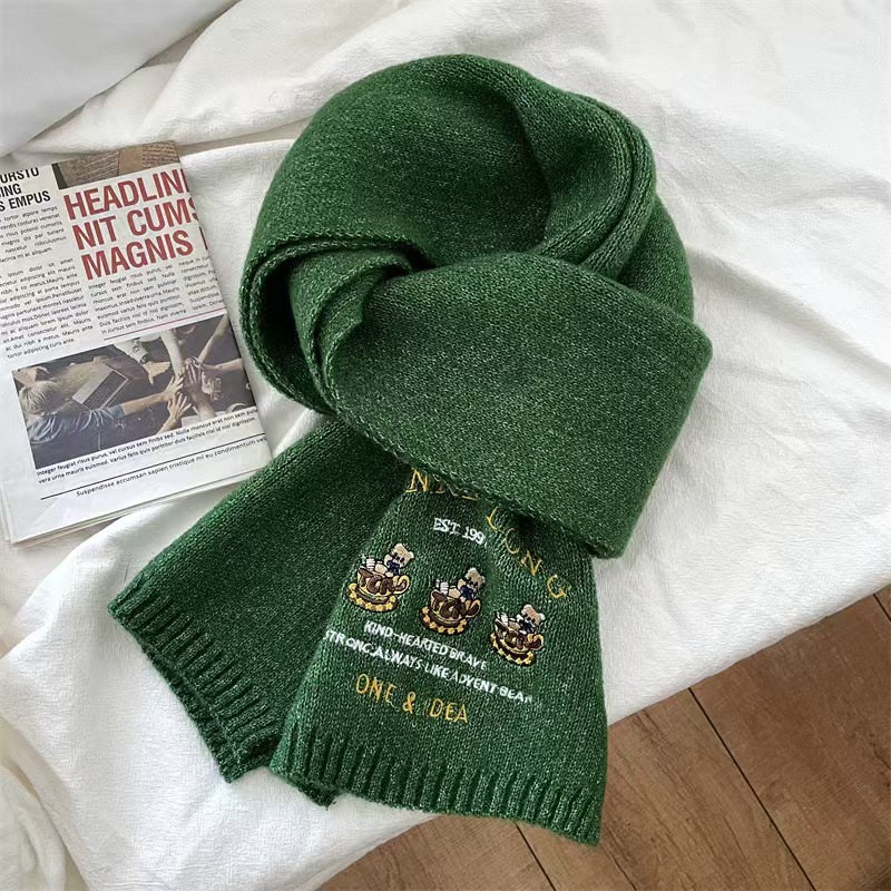 K106 Japanese style cute bear embroidery wool cartoon scarf for women autumn and winter warm student couple versatile knitted scarf