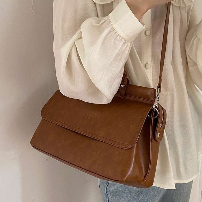 Women's Bags handbag New Trendy Versatile Postman Work Commuter Women's Large Capacity Texture Handheld Crossbody Bag