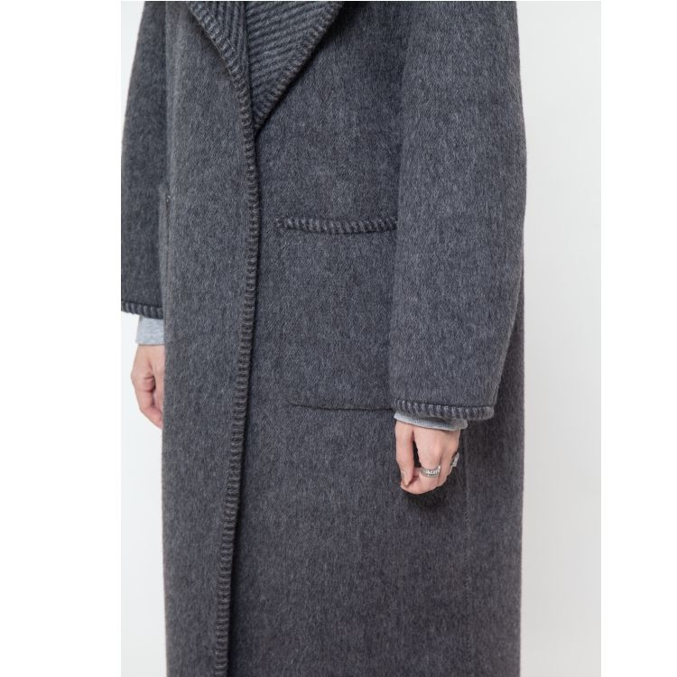 Women's Handmade Wool Coat With Scarf - Front & Twill Back Contrast Design for Winter 2024