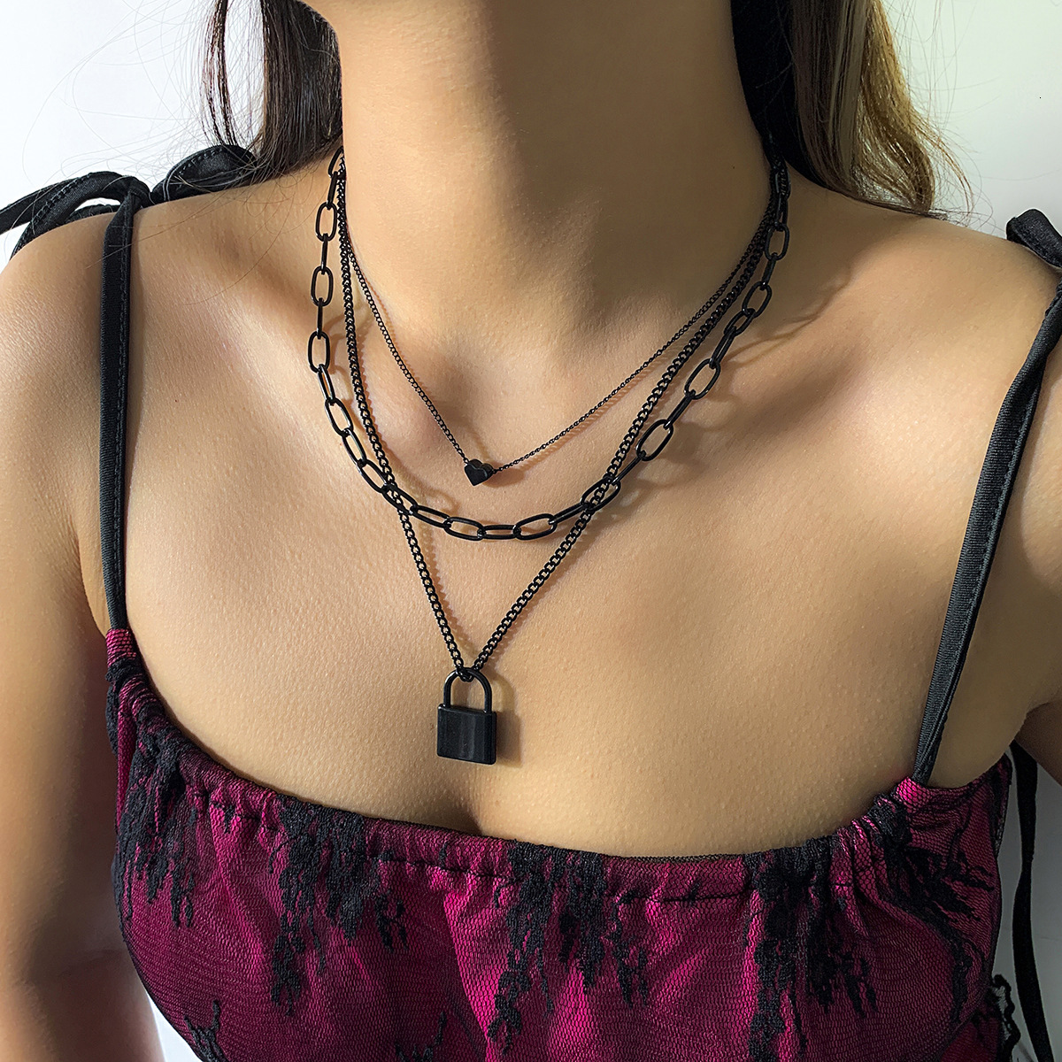 New Punk Layered Key Lock Collar Personalized Dark Series Multi-layer Heart Necklace Jewelry for Women